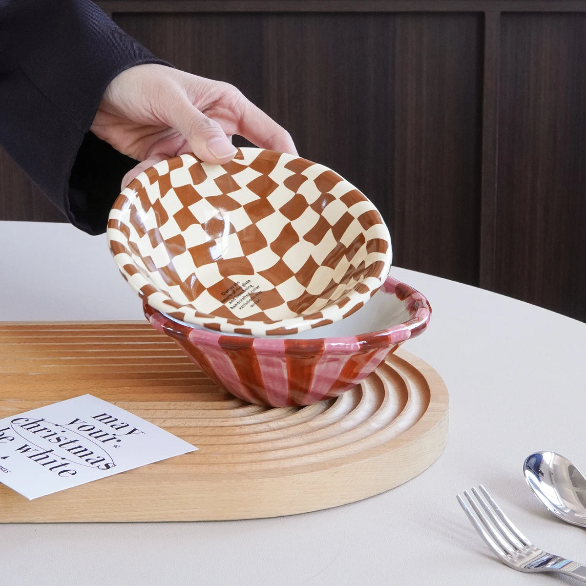 1Pc Rose Striped Ceramic Bowl, Creative Design Hand-Painted Checkerboard Ceramic Dessert Bowl, Exquisite and Aesthetically Pleasing, Suitable for Daily Household Tableware, Ice Cream Bowls for Restaurants and Cafes, Afternoon