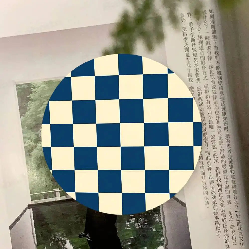 Checkered pattern Wooden Coaster  Suitable For Restaurants And Coffee Shops Easy To Wash And Clean