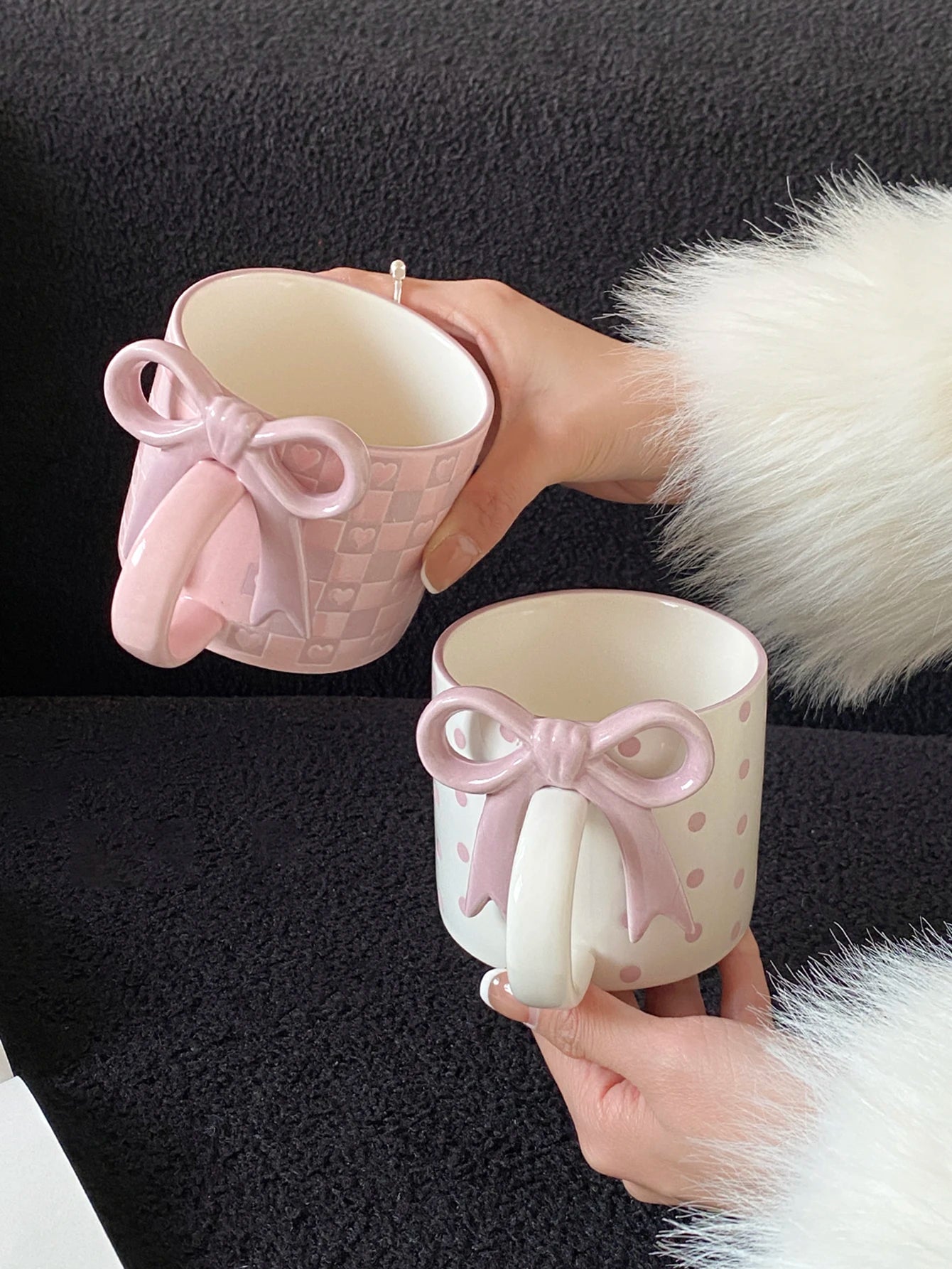 1Pc Ceramic Mug with Bowknot Handle and Heart Design, Creative Bowknot Handle Design with Checkerboard Pattern, Suitable for Home Decoration, Daily Household Use, Breakfast Milk, Afternoon Tea Coffee, Latte Art Cup for Coffee
