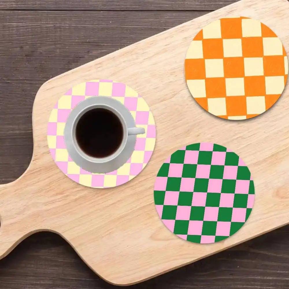 Checkered pattern Wooden Coaster  Suitable For Restaurants And Coffee Shops Easy To Wash And Clean