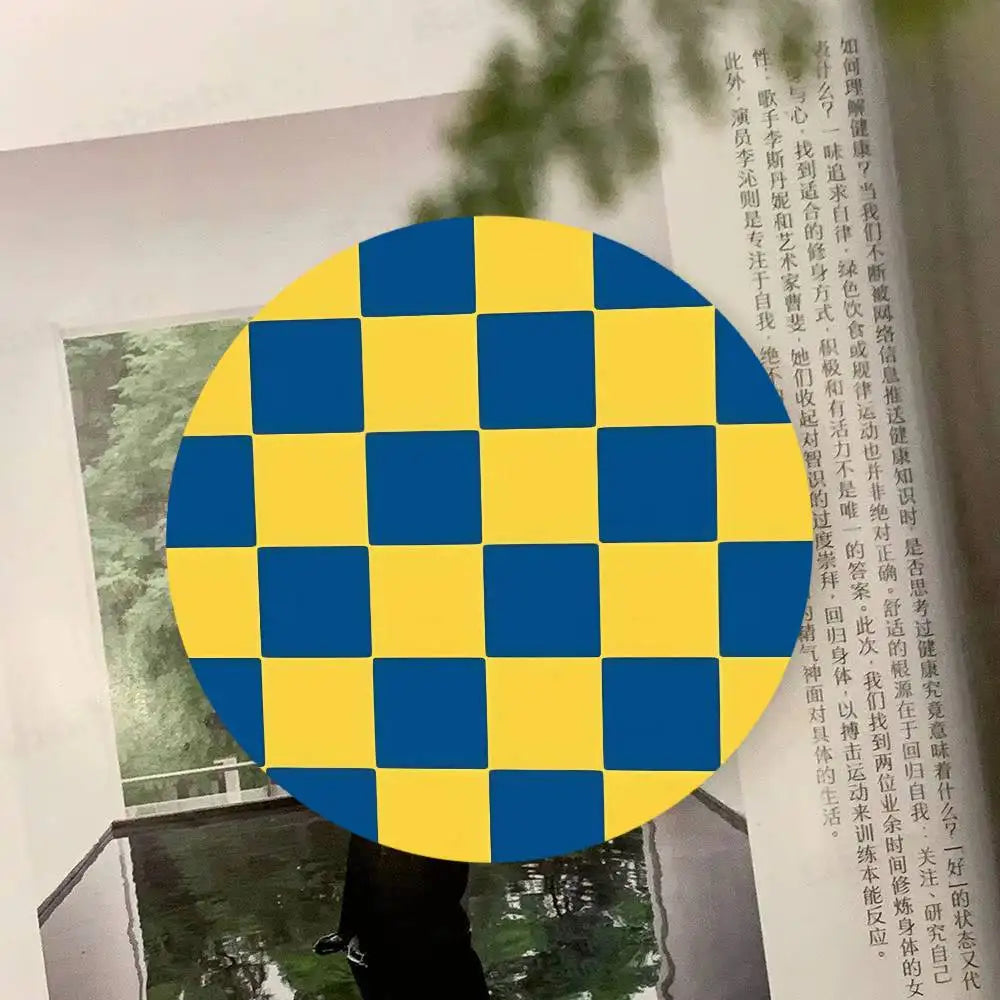 Checkered pattern Wooden Coaster  Suitable For Restaurants And Coffee Shops Easy To Wash And Clean