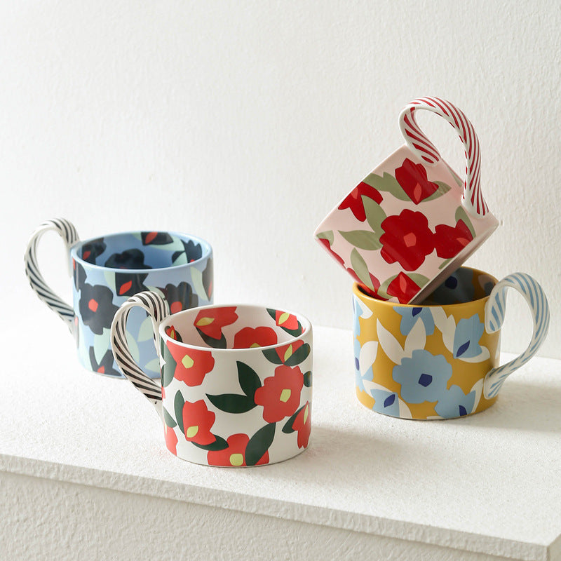 High Beauty Ceramic Cup Korean Ins Style Mug Creative Office Coffee Cups Breakfast Milk Mugs with Hand Gift Couple Water Cup