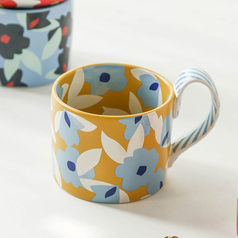 High Beauty Ceramic Cup Korean Ins Style Mug Creative Office Coffee Cups Breakfast Milk Mugs with Hand Gift Couple Water Cup