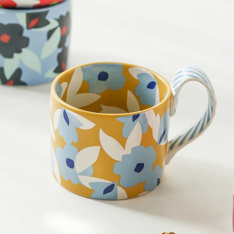 High Beauty Ceramic Cup Korean Ins Style Mug Creative Office Coffee Cups Breakfast Milk Mugs with Hand Gift Couple Water Cup