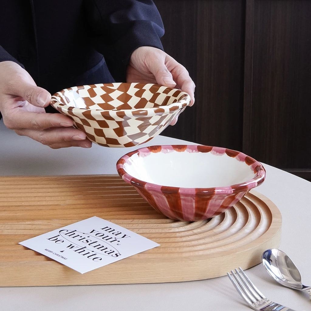 1Pc Rose Striped Ceramic Bowl, Creative Design Hand-Painted Checkerboard Ceramic Dessert Bowl, Exquisite and Aesthetically Pleasing, Suitable for Daily Household Tableware, Ice Cream Bowls for Restaurants and Cafes, Afternoon