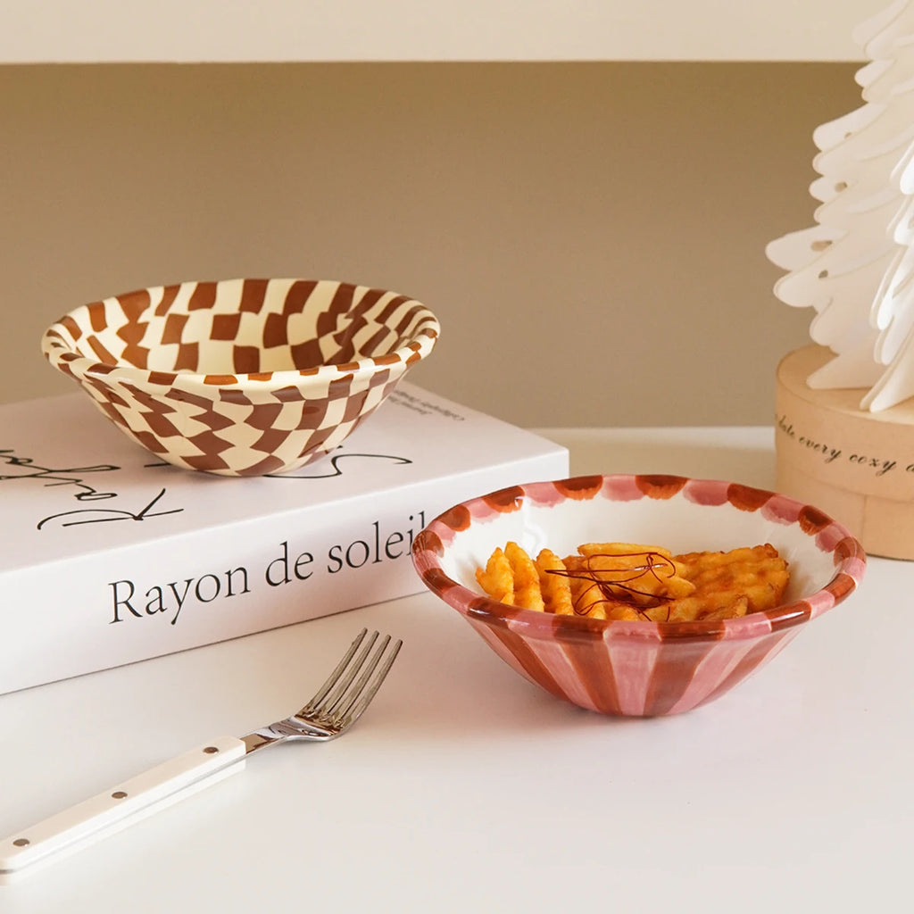 1Pc Rose Striped Ceramic Bowl, Creative Design Hand-Painted Checkerboard Ceramic Dessert Bowl, Exquisite and Aesthetically Pleasing, Suitable for Daily Household Tableware, Ice Cream Bowls for Restaurants and Cafes, Afternoon