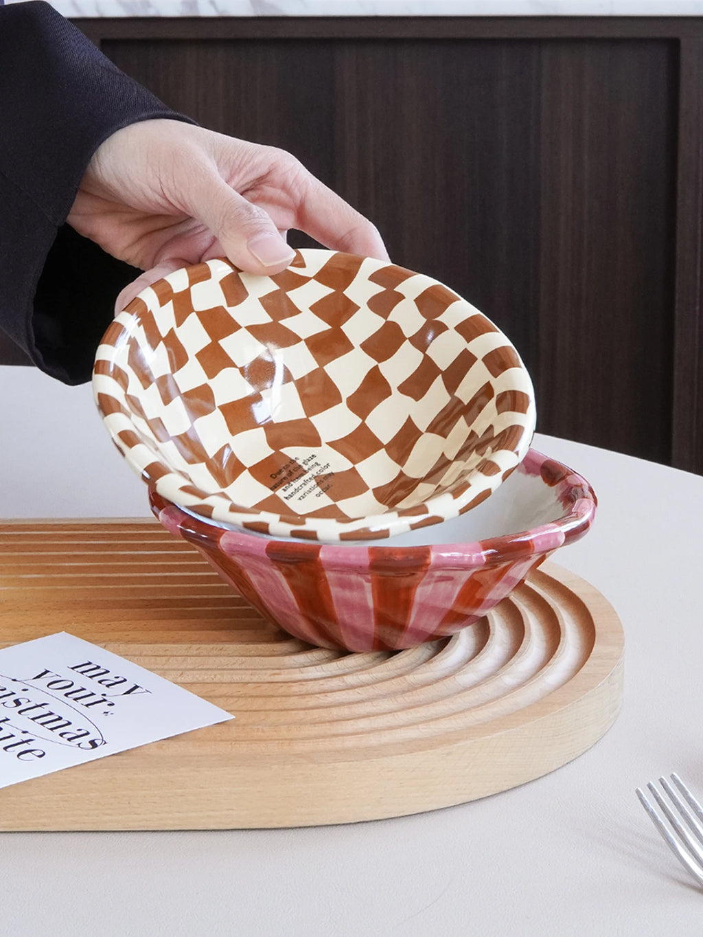 1Pc Rose Striped Ceramic Bowl, Creative Design Hand-Painted Checkerboard Ceramic Dessert Bowl, Exquisite and Aesthetically Pleasing, Suitable for Daily Household Tableware, Ice Cream Bowls for Restaurants and Cafes, Afternoon