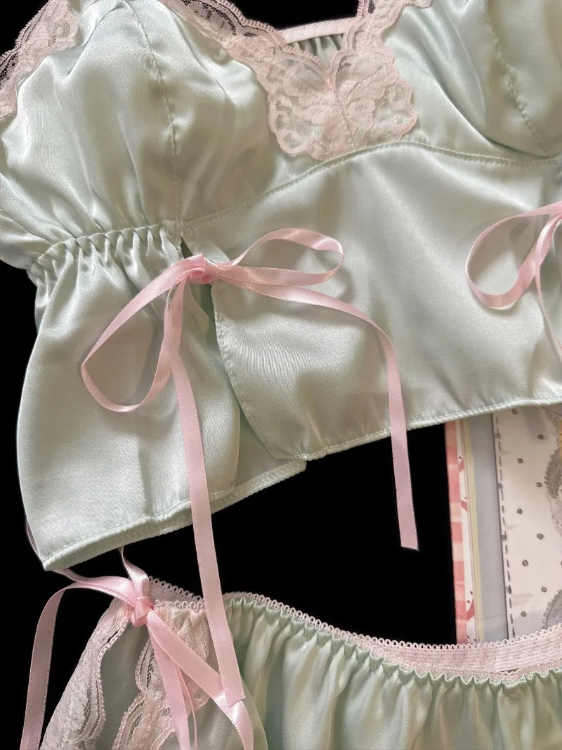 Moonflower Sleep Set With Chest Pad