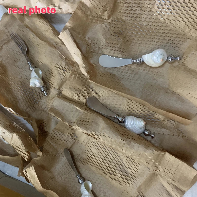 Natural Conch Shell Handle Fork Spoon Knife Stainless Steel Seashell Flatware Dessert Spoon Dinner Knife Salad Fork Dinnerware