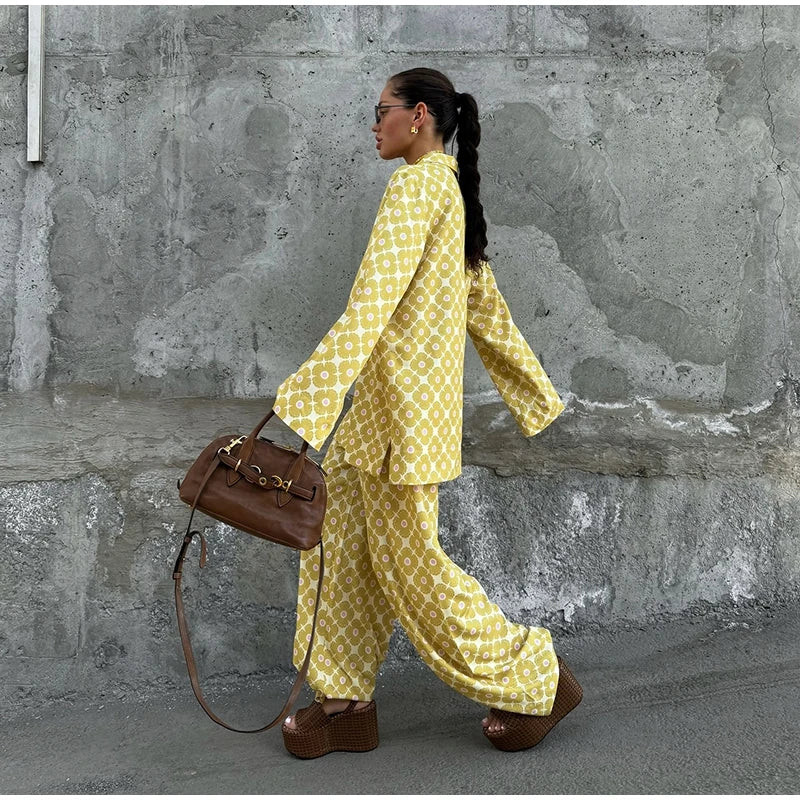 Vacation Geometric Printed Loose Pants Set