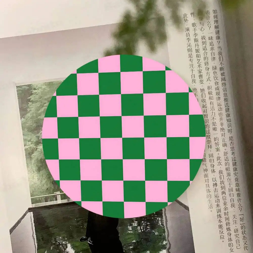 Checkered pattern Wooden Coaster  Suitable For Restaurants And Coffee Shops Easy To Wash And Clean