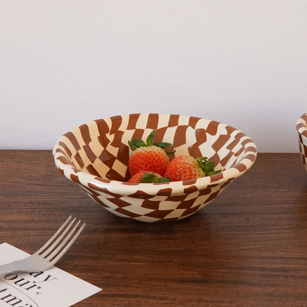 1Pc Rose Striped Ceramic Bowl, Creative Design Hand-Painted Checkerboard Ceramic Dessert Bowl, Exquisite and Aesthetically Pleasing, Suitable for Daily Household Tableware, Ice Cream Bowls for Restaurants and Cafes, Afternoon